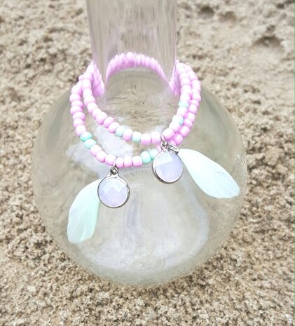 Boho feather armbandje voor groot en klein